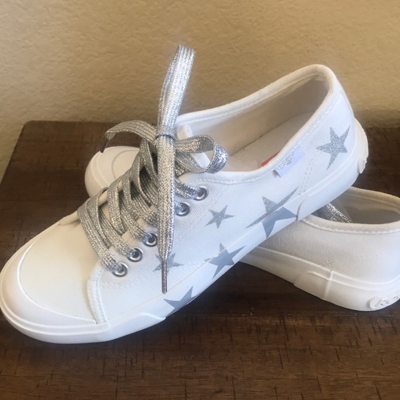 Rocket Dog Shoes - Rocket Dog canvas sneakers